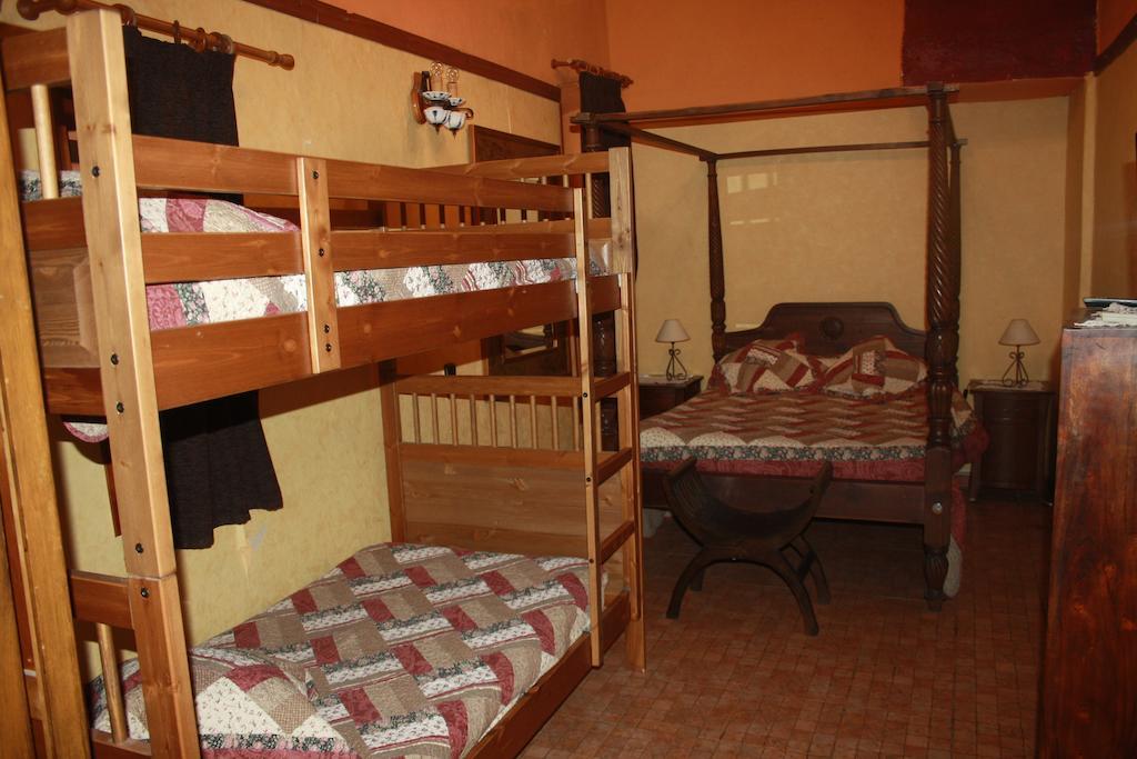 Hostal Restaurante La Diligencia Cunit Værelse billede