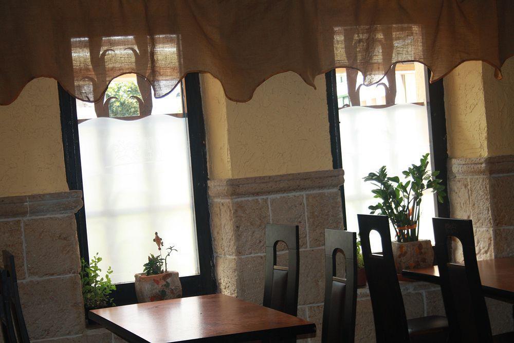 Hostal Restaurante La Diligencia Cunit Eksteriør billede