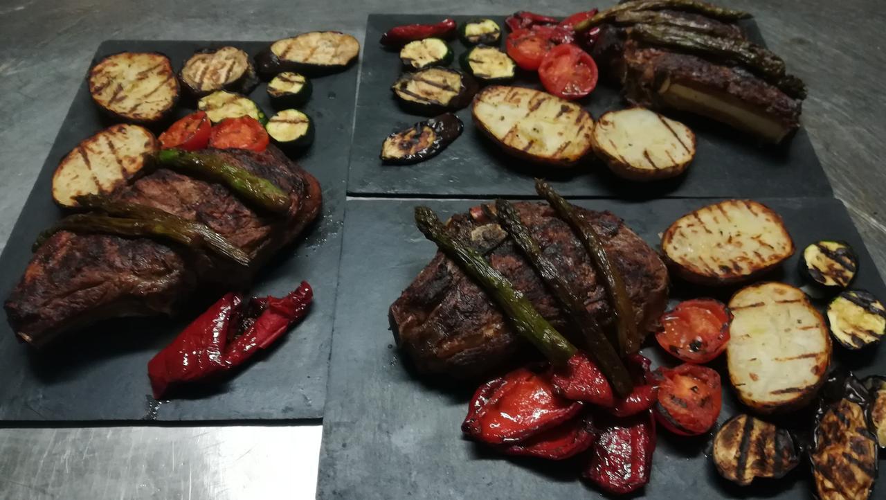 Hostal Restaurante La Diligencia Cunit Eksteriør billede