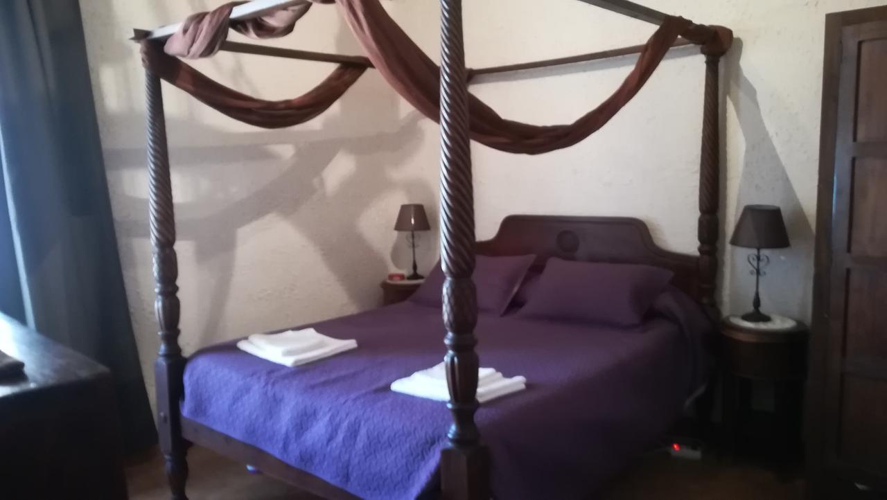 Hostal Restaurante La Diligencia Cunit Eksteriør billede