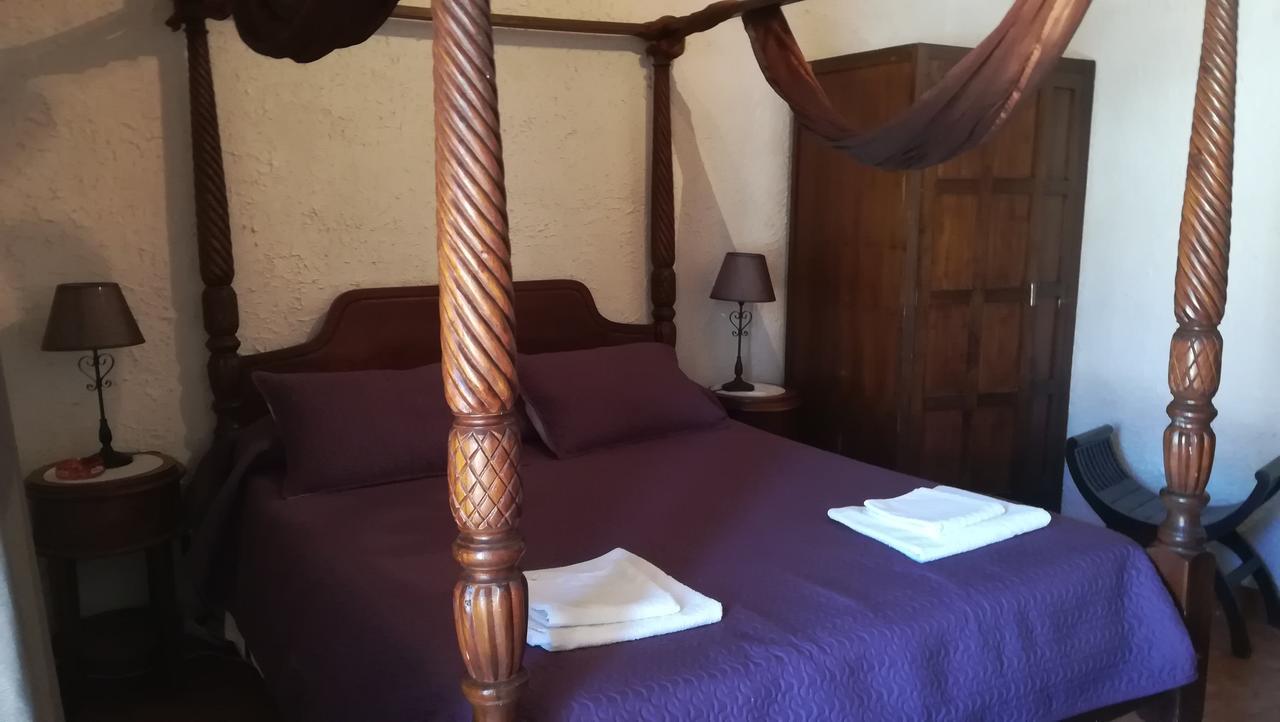 Hostal Restaurante La Diligencia Cunit Eksteriør billede