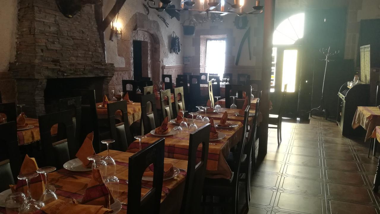 Hostal Restaurante La Diligencia Cunit Eksteriør billede