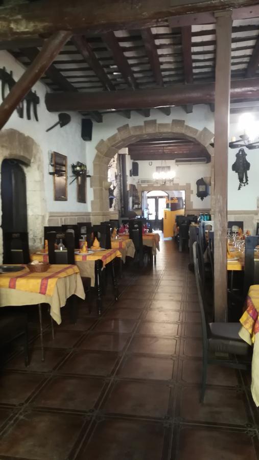 Hostal Restaurante La Diligencia Cunit Eksteriør billede